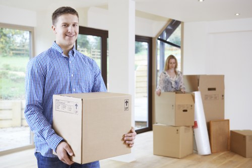 Careful loading process for an urgent house move in Roehampton