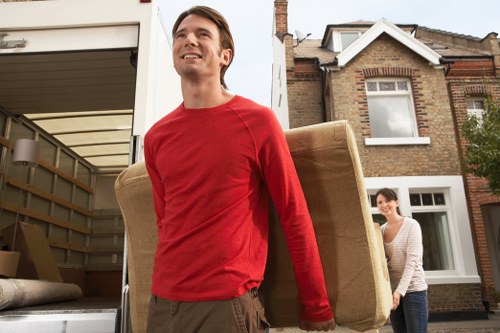 Free quote policy for Roehampton removals